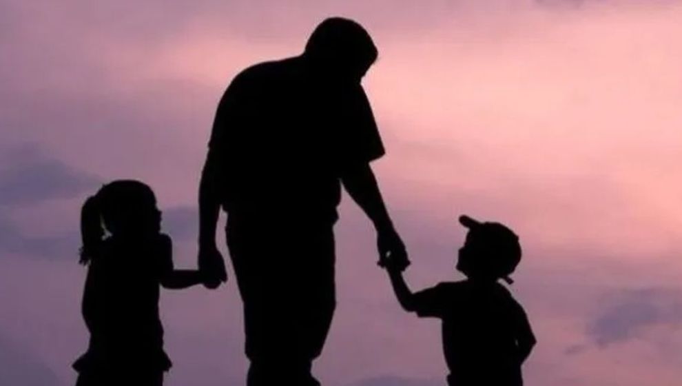 'Babalar.. Hayatımızın Her Anında Koca Bir Çınar Gibi Arkamızda Duranlar..