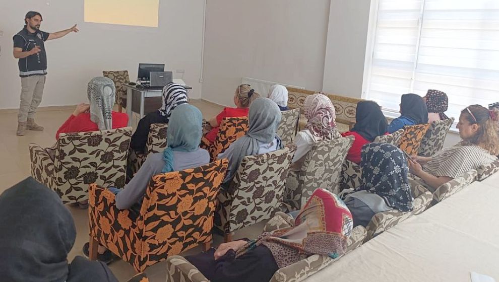 'En İyi Polis Annedir' Eğitimi Verildi