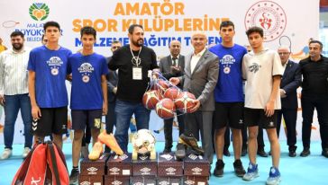 Amatör Spor Kulüplerine 10 Milyon TL'lik Malzeme Yardımı