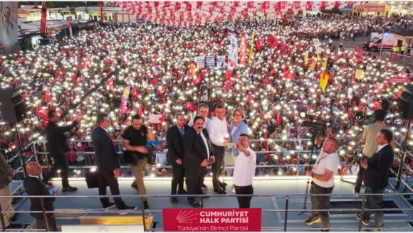 "Cumhuriyet ve Demokrasi, Cesur Malatyalıların Omuzlarında Yükselecek"