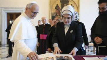 Emine Erdoğan Papa İle Görüştü