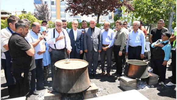 "Kerbela, İslam Dünyası İçindeki En Derin Yaralardan Biri.."