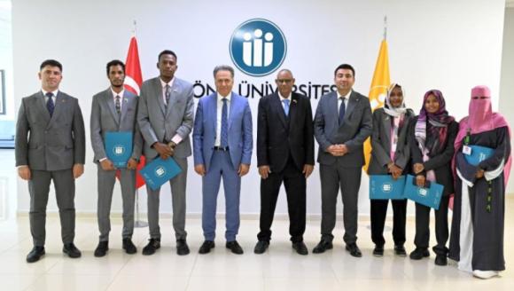 Neelain Üniversitesi Heyetinden Veda Ziyareti