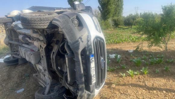 Otomobil ile Kamyon Çarpıştı.. 1 Kişi Yaralandı