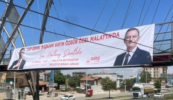 Özgür Özel Afişlerine Saldırıya 5 Gözaltı