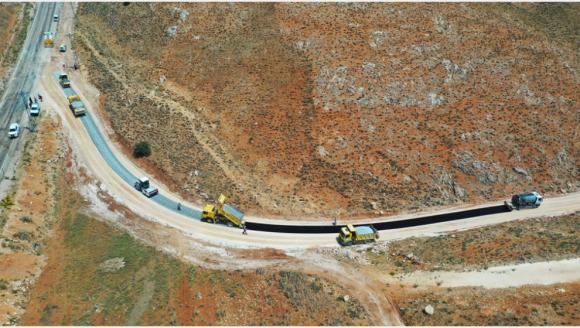 Büyükşehir'den Darende ve Akçadağ'da Asfalt Çalışması