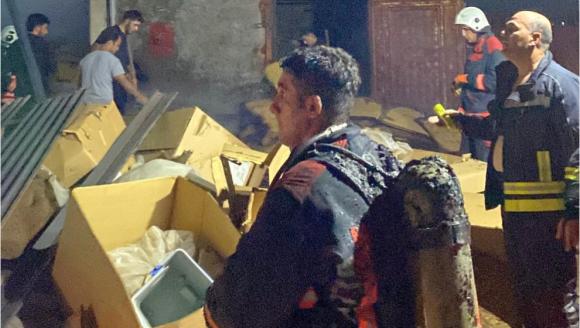 Fabrikadaki Yangın Paniğe Neden Oldu
