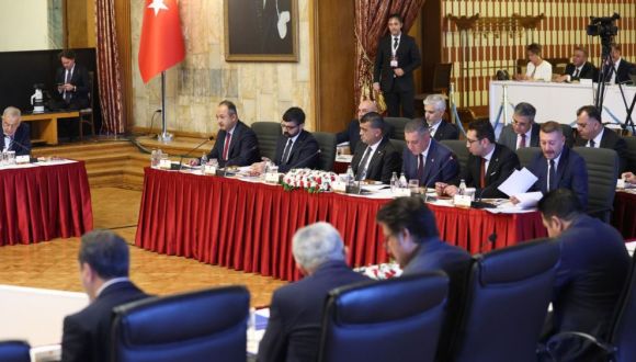 Komisyon Baro Temsilcilerini Dinledi
