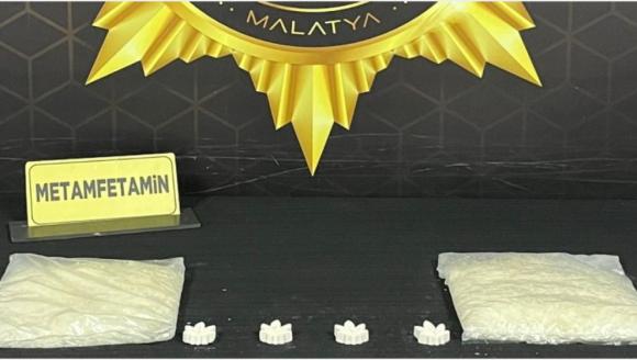 Uyuşturucu Ele Geçti, 2 Torbacı Yakalandı