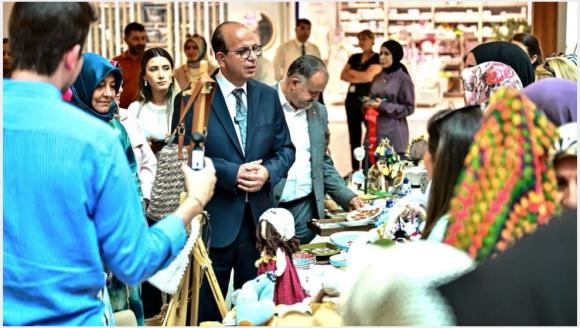 Yeşilyurt Belediye Kurslarına Katılan Kursiyerlerin Sergisi