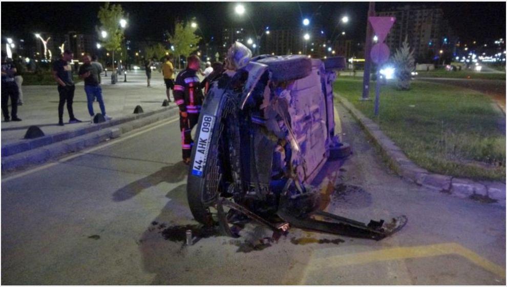Altın Kayısı Bulvarı'nda Kaza