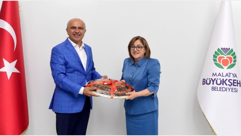 Başkan Er, Gaziantep Büyükşehir Belediye Başkanı Şahin'i Ağırladı