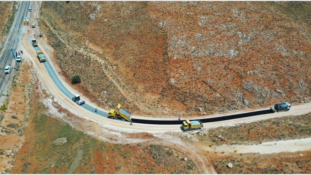Büyükşehir'den Darende ve Akçadağ'da Asfalt Çalışması