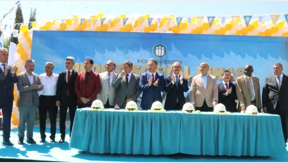 Depremde Yıkılan Mediko Binası ve Yemekhane İçin Yeni Temel