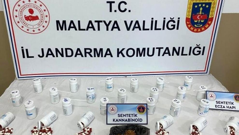 Jandarmanın Operasyonunda Uyuşturucu Maddeler Ele Geçirildi