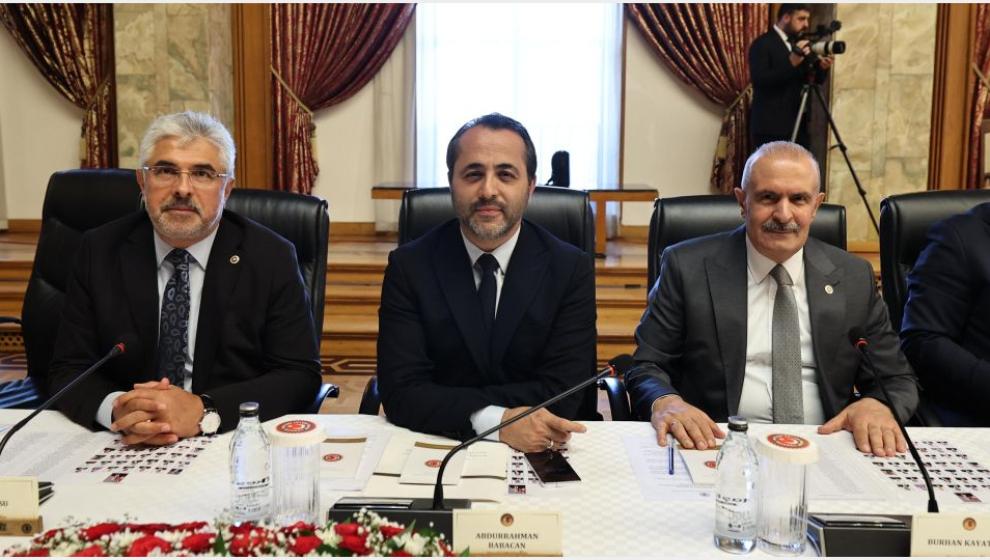 Komisyon Üyesi Babacan, 