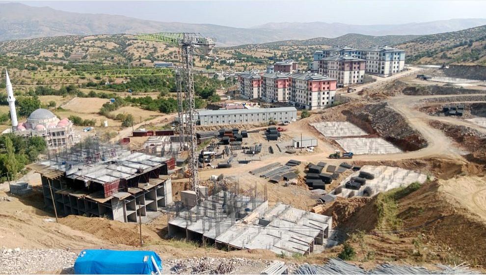 Pütürge'de 813 Konutluk Projenin 1. Etabı Tamamlandı