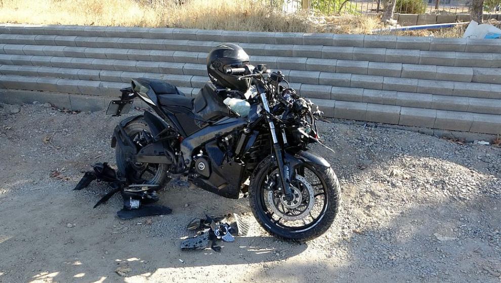 Motosiklet Servis Aracına Çarptı.. 1 Ağır Yaralı