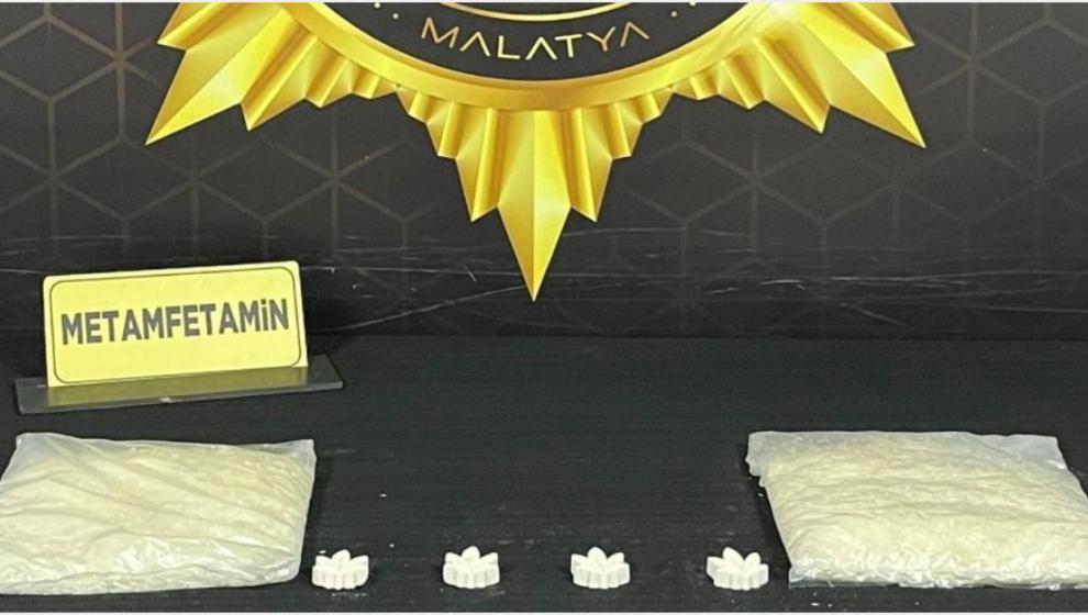 Uyuşturucu Ele Geçti, 2 Torbacı Yakalandı