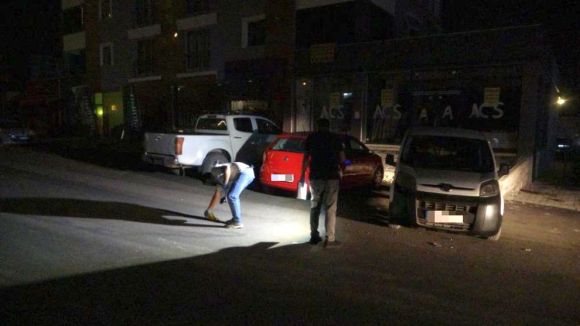 Trafikteki Kavga Karakol Önünde Sürdü.. 3 Yaralı