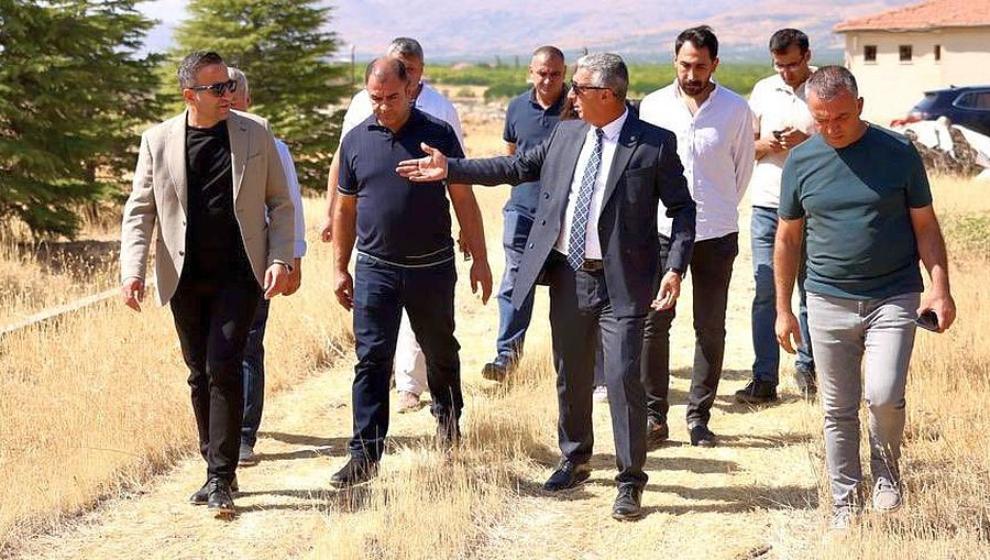 Akçadağ'da Yeni Mezarlık Alanı İçin Çalışmalar Başladı