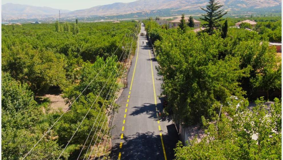 Büyükşehir'den İlçelerde Yol ve Asfalt Çalışması