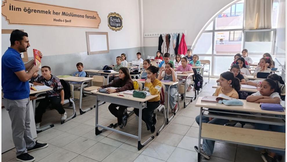 Büyükşehir'in Dershanelerinde 1400 Öğrenciye Eğitim- Öğretim