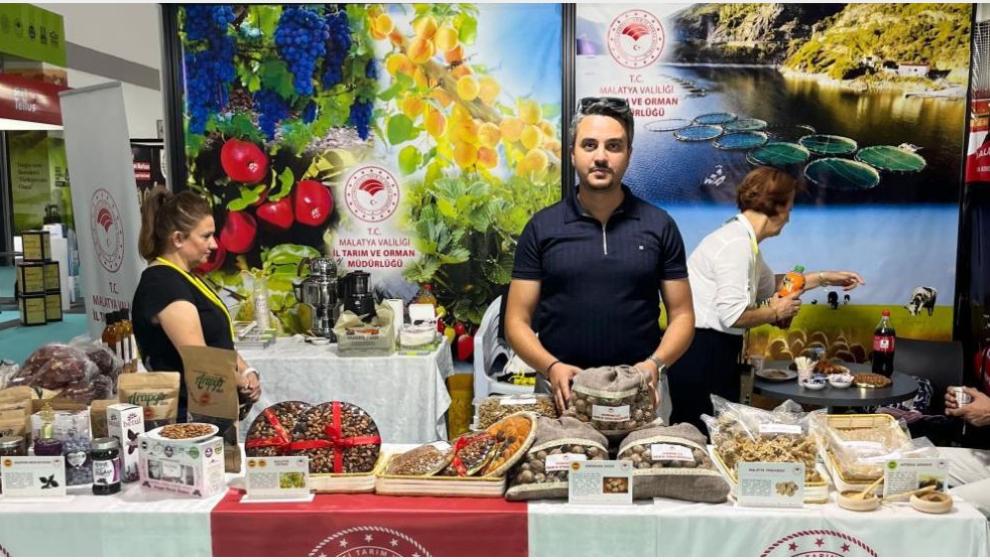 Hekimhan Cevizi ve Alıç Sirkesi Fuarda İlgi Gördü