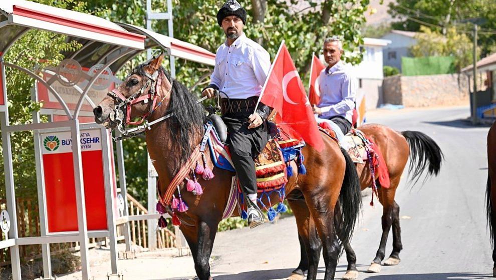 Rahvan At Yarışında Birincilik Malatya'nın Oldu