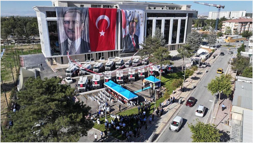 Yeşilyurt Belediyesi Temizlik Araç Parkını Güçlendirdi