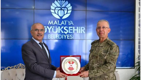 2'nci Ordu Komutanı Korgeneral Zorlu'dan Başkan Er'e Ziyaret