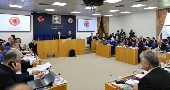 "5 Kasa Üzümle Duble Yol Yaptıracaksınız, Böyle Bir Şey Yok!."