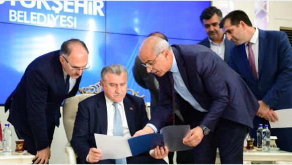 Başkan Er, Spor Bakanı Bak'a 'Yaşayan Stat' Projesini Anlattı..