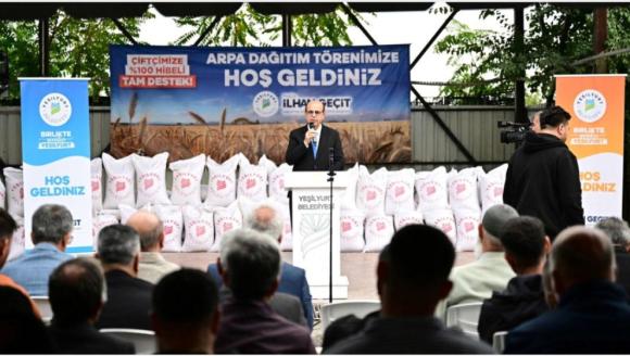 Belediyeden Küçükbaş Hayvan Yetiştiricilerine Hibe Arpa