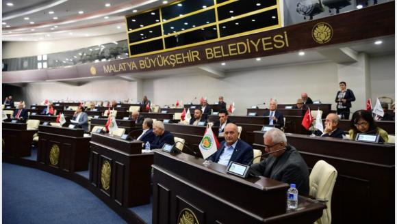 Büyükşehir Meclisi'nden 3 Bakana Fahri Hemşehrilik Kararı