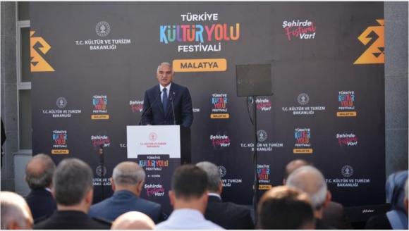 "Dünyanın En Büyük Festivali Haline Geldi"