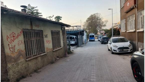 Özbek Sokağın Sakinleri