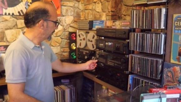 Kaset Rafları Dönem Ruhunu Yaşatmaya Devam Ediyor