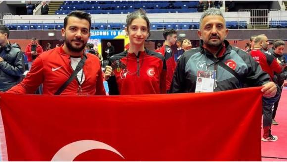 Romanya'daki Turnuvada Birinci Oldu