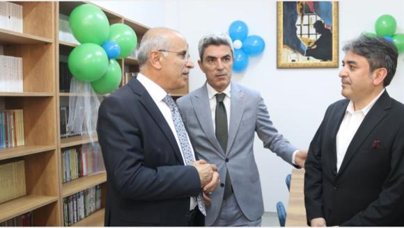 Spor Lisesinde Kurulan Kütüphane Açıldı
