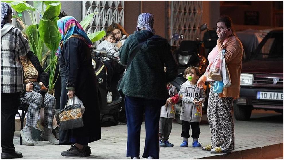 Balıkesir'de 6.1'lik Deprem