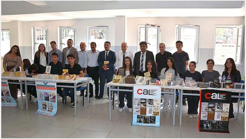 'CAL YAYINCILIK' Sezona İki Yeni Eserle Girdi, İmza Günleri Yaptı