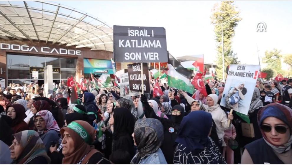Malatya'da İsrail'in Saldırılarını Protesto İçin Yürüyüş Yapıldı