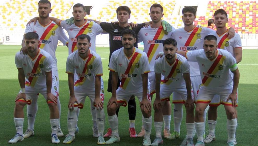 Yeni Malatyaspor, İzmir Deplasmanından Ağır Yenilgiyle Dönüyor! 8-1