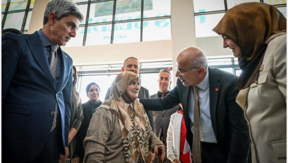 "Emine Teyzemiz Gurur Kaynağı.."