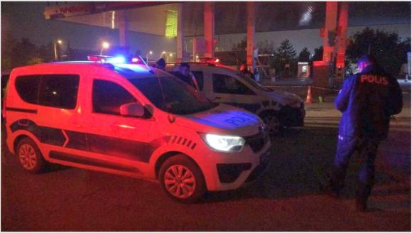 Gece Yarısından Sonra Bıçaklı Kavgada 2 Yaralı