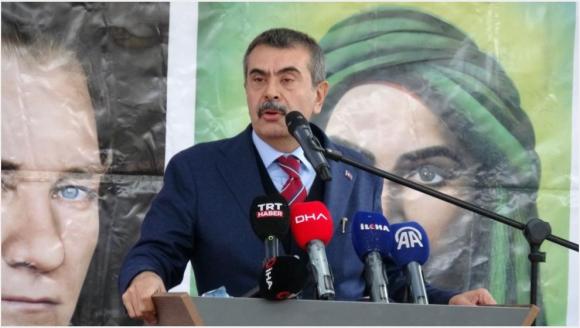 "Öğretmenlerimiz Bu Ülkenin Kanaat Önderleridir"