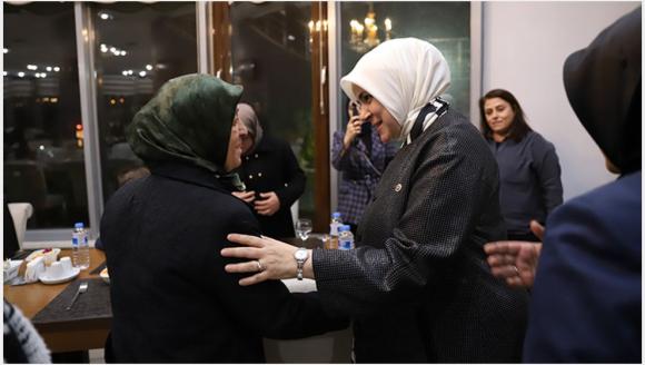 "Öğretmenlerimizin Tek Bir Cümlesi Bizim İçin Talimat"