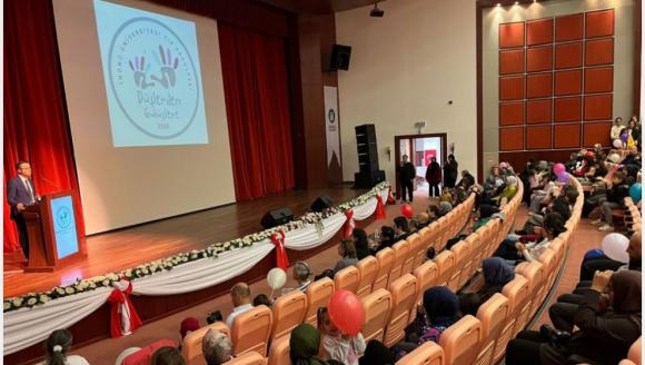 "Salgın Olmayıp, Salgın Gibi Yürüyen Tek Hastalık.."