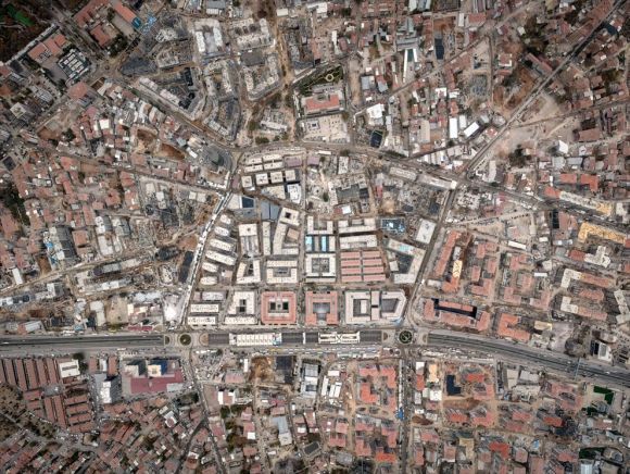 "Şehrimizin Her Bir Noktasında Gayretle Çalışıyoruz"